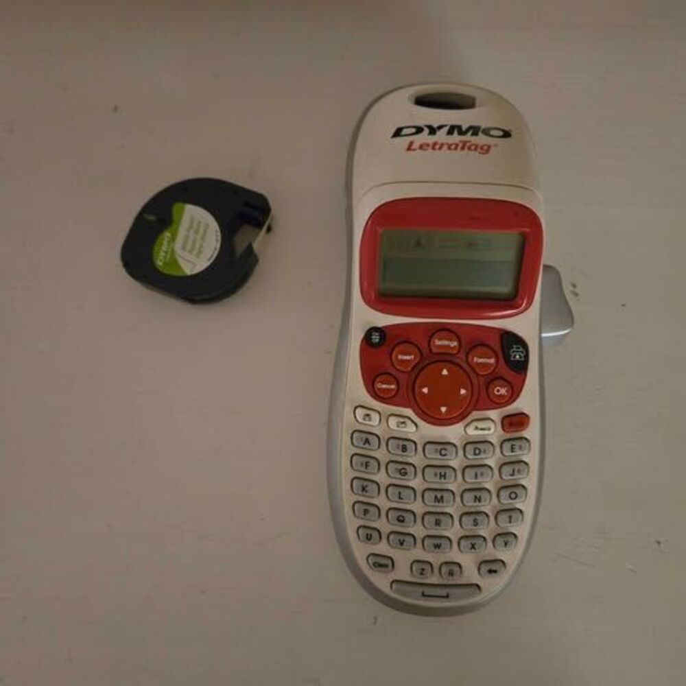 DYMO LetraTag 100H Handheld Label Maker